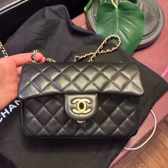 Chanel black lambskin romance mini with brushed gold hardware - Picture 7 of 16